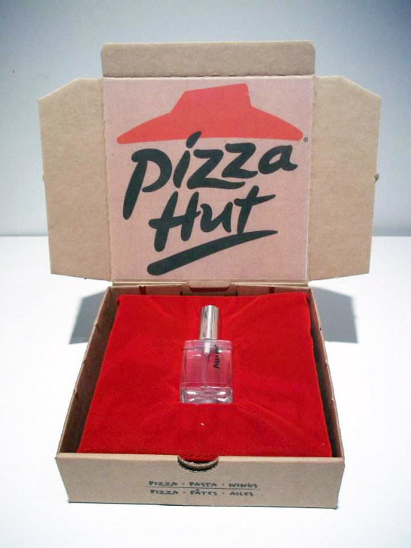 pizzahut-perfume